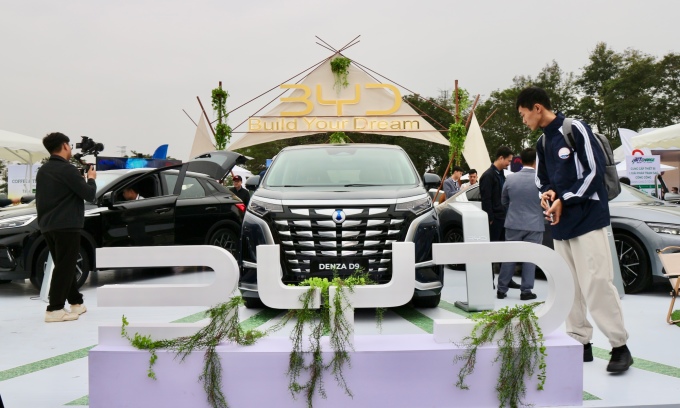 BYD trình diễn tính năng sạc ngược tại Triển lãm xe bền vững Việt Nam 2024 